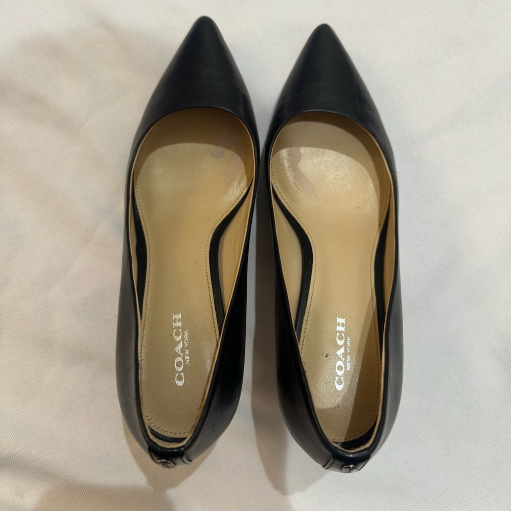 Women’s coach shoes size 8.5B